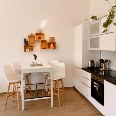 Cozyhome In Old Town, Presidential Apartment Bratislava